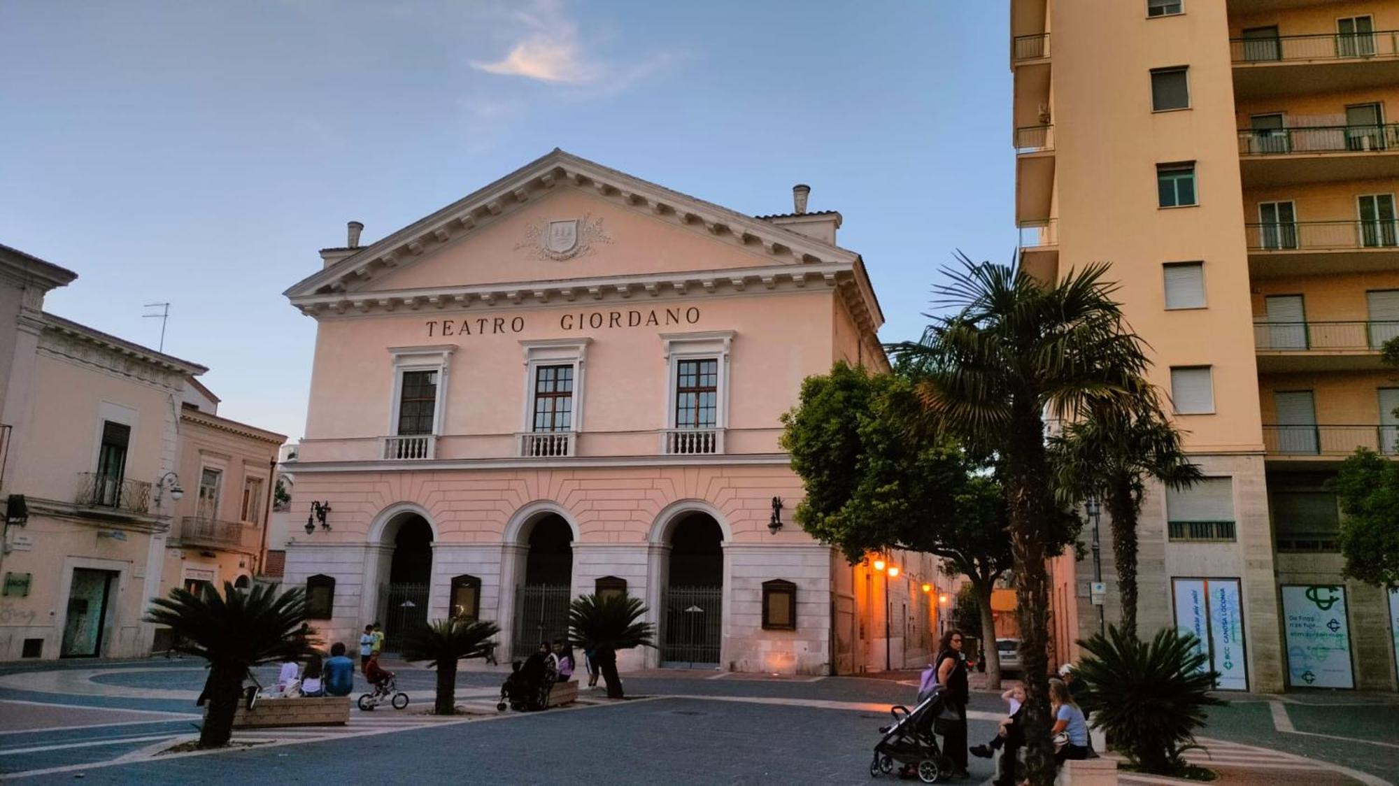 Outside Boutique Hotel Foggia Exterior foto