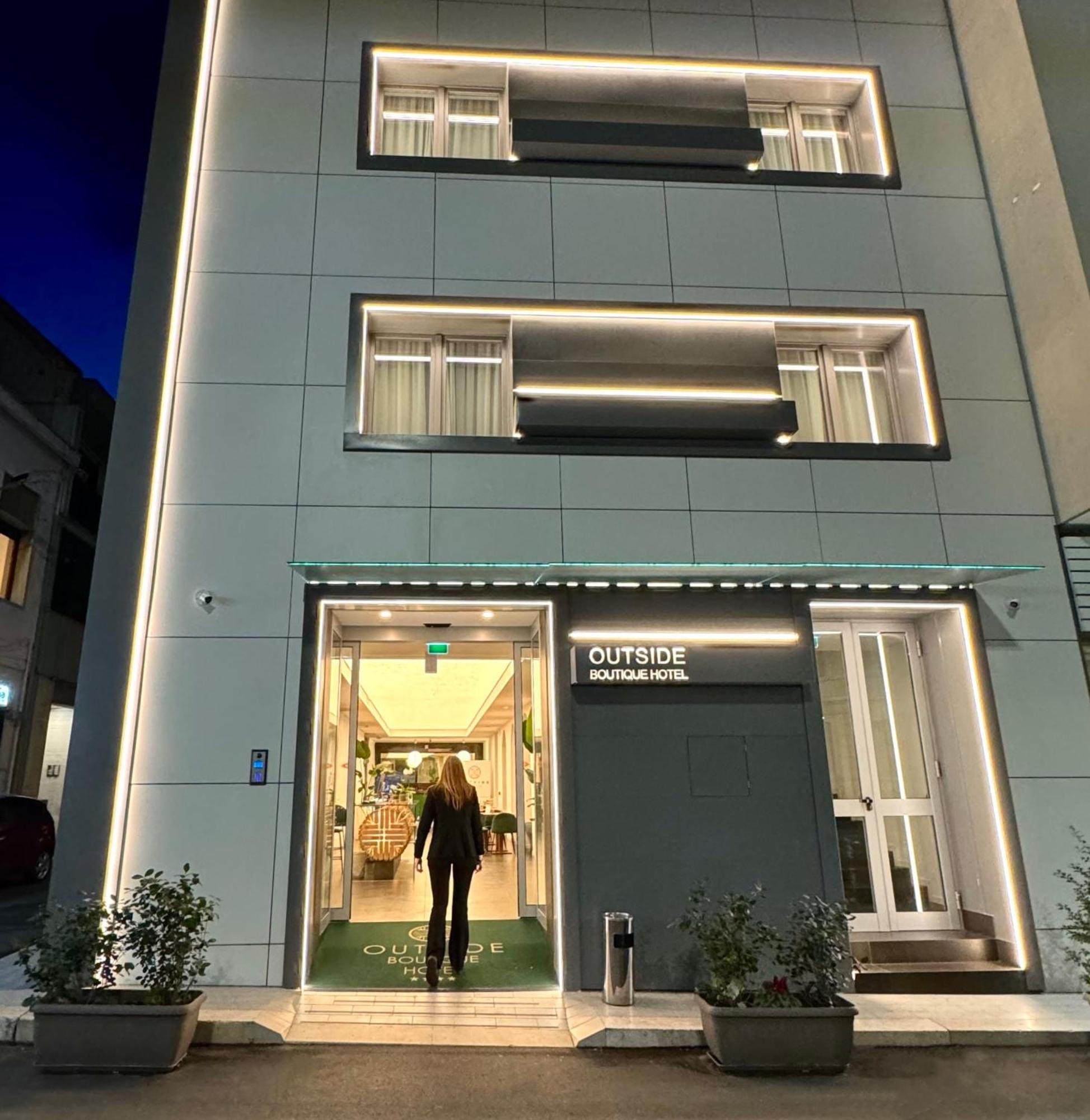 Outside Boutique Hotel Foggia Exterior foto